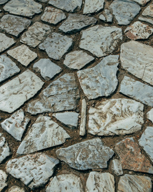 Reclaimed flags, natural stone, setts and cobblestone