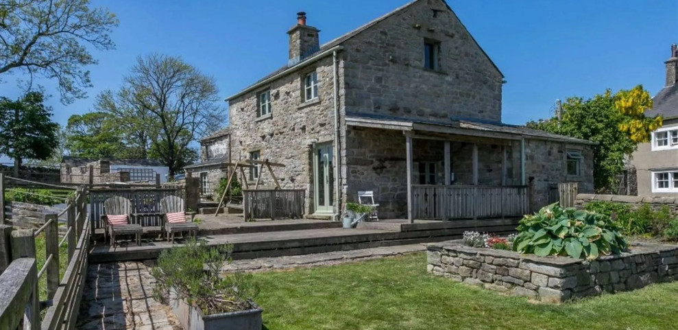 Reclaimed stone and paving for the refurbishment of this historic 18th century farmhouse on the Rome Farm estate, Giggleswick